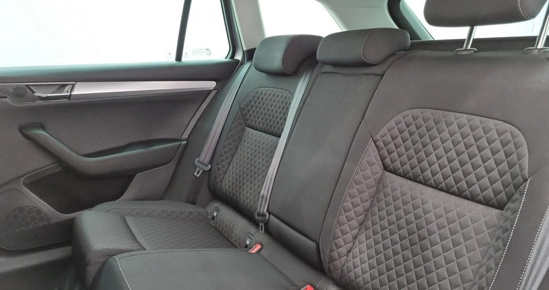 Skoda Superb cena 91900 przebieg: 121030, rok produkcji 2021 z Modliborzyce małe 326